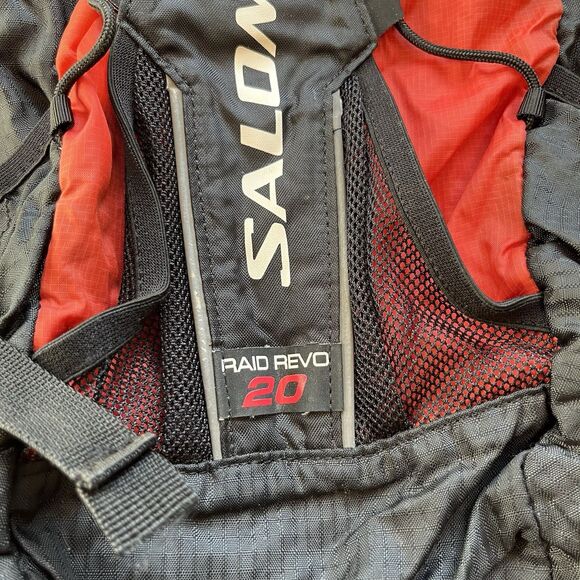 Salomon Raid Revo 20 Hiking Running Ski Backpack Day Pack Lightweight READ - Picture 2 of 11